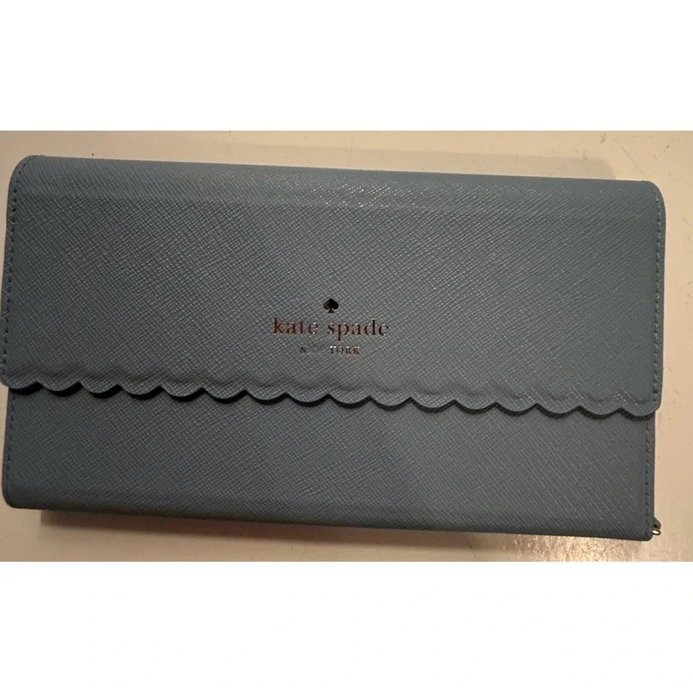 Kate Spade New York Morgan Magnetic Wrap Folio Scalloped Wallet‎ Case iPhone